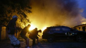 Veliki ukrajinski napad na region Moskve: Požari u nekoliko stambenih zgrada, oštećena rafinerija nafte, na snazi ograničenja na dva aerodroma 1