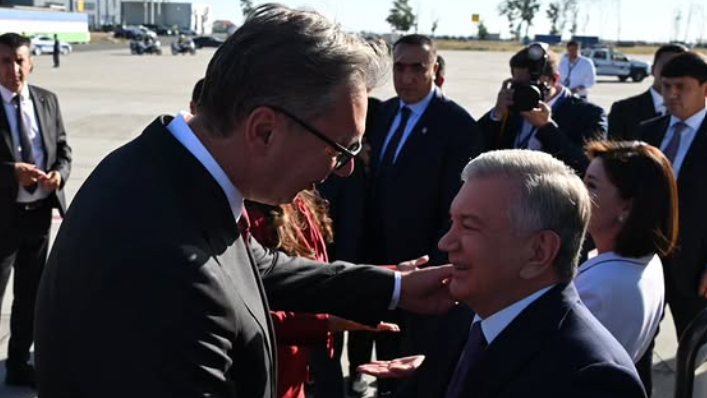 Vučić dočekao predsednika Uzbekistana Šavkata Mirzijojeva 1