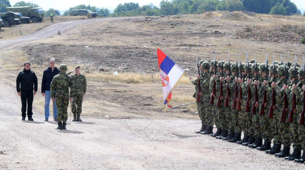 Vučić: Radimo na formiranju digitalne armije 8