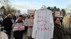 Zbor medicinskih radnika Sombora uz studente uprkos pretnjama 1