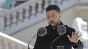 "Jedini na koje treba pucati jesu ruski okupatori": Zelenski osudio sukob između pripadnika ukrajinskih bezbednosnih agencija 1