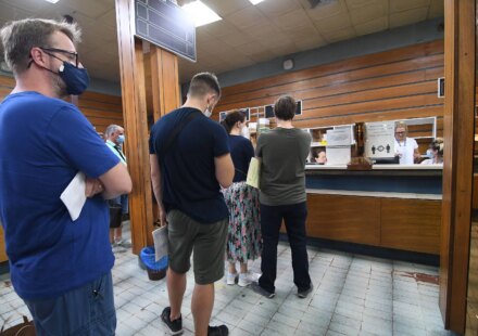 Ispostava NSZ u Surčinu ne radi zbog havarije na vodovodnoj cevi 1