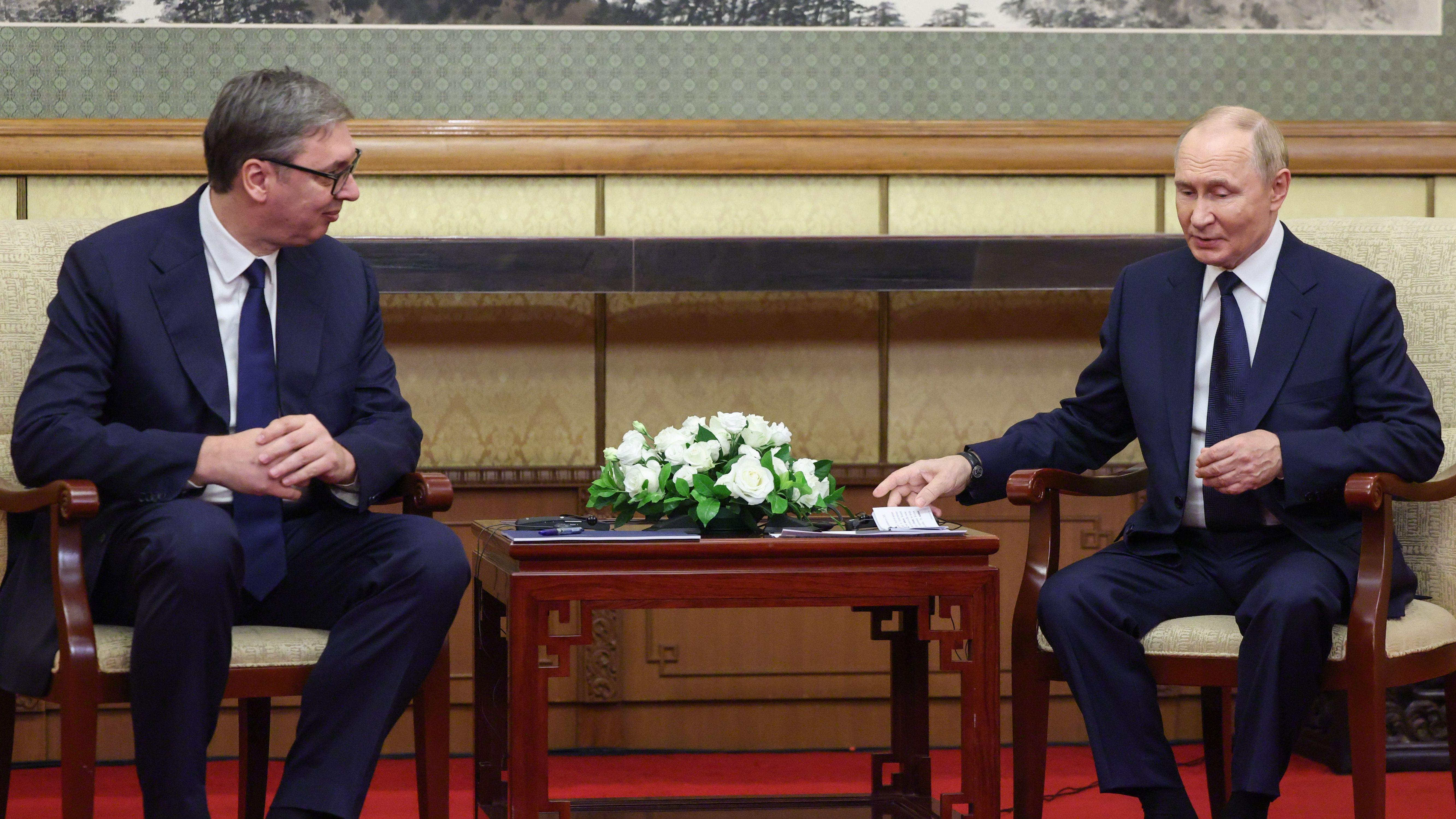 Aleksandar Vučić i Vladimir Putin u Pekingu u septembru 2025.