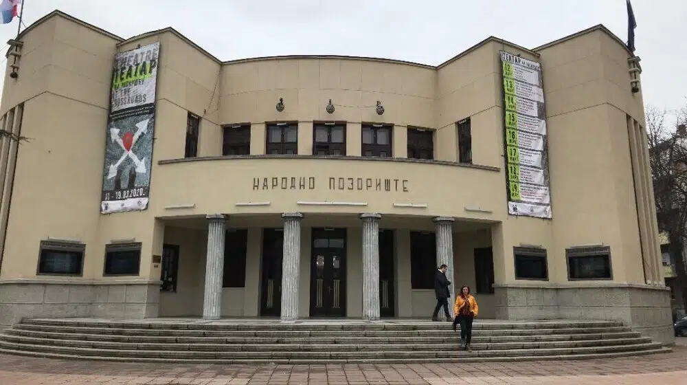 VJT u Nišu pokrenuo istragu zbog napada ispred Narodnog pozorišta 1