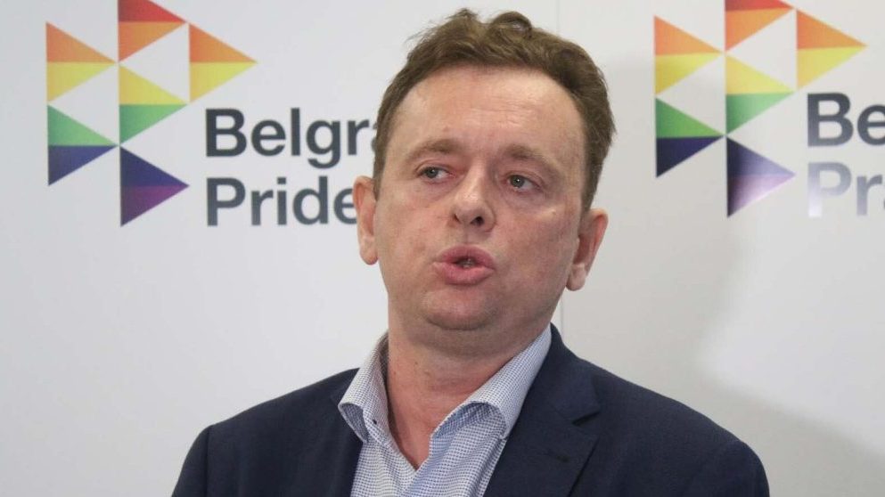 "Neoliberalni kapitalizam dostigao vrhunac, ovo je klasna borba na život i smrt": Sagovornici o nasilnim protestima u Evropi 5 "Neoliberalni kapitalizam dostigao vrhunac, ovo je klasna borba na život i smrt": Sagovornici o nasilnim protestima u Evropi 5