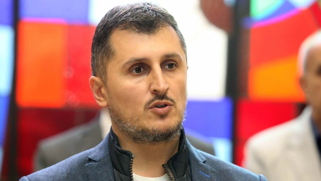 izborni dan "Mirno pred buru, a onda burno pred svitanje": Kakav će biti izborni dan? 5