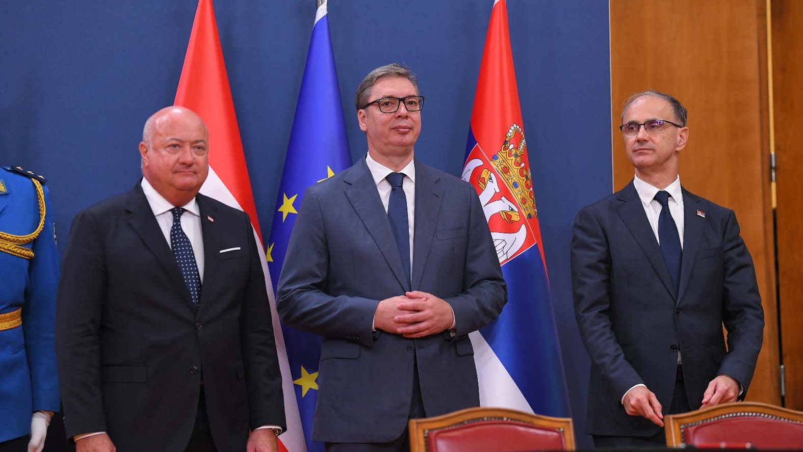 Zašto je Vučić na TV duel pozvao Gintera Felingera, ekstremistu, potpuno nepoznatog domaćoj javnosti? 5 Zašto je Vučić na TV duel pozvao Gintera Felingera, ekstremistu, potpuno nepoznatog domaćoj javnosti? 4