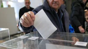 Akademski plenum: Vučić kroz Republičku izbornu komisiju otpočeo krađu izbora 1