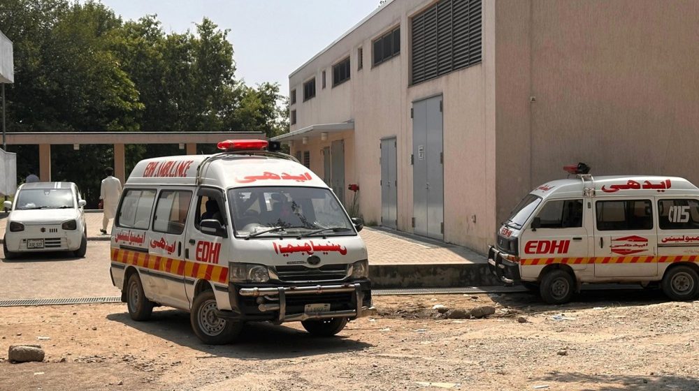 Najmanje 27 dece i jedna učiteljica stradali: Urušio se krov škole u Pakistanu 8