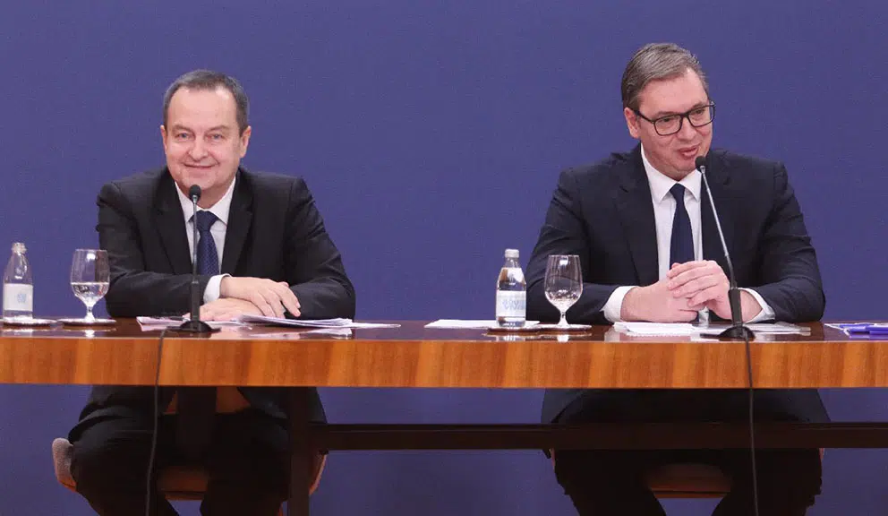 Dok Makron traži „empatiju“, Vučić policiji čestita: Kako Francuska i Srbija reaguju na policijsku brutalnost? 2