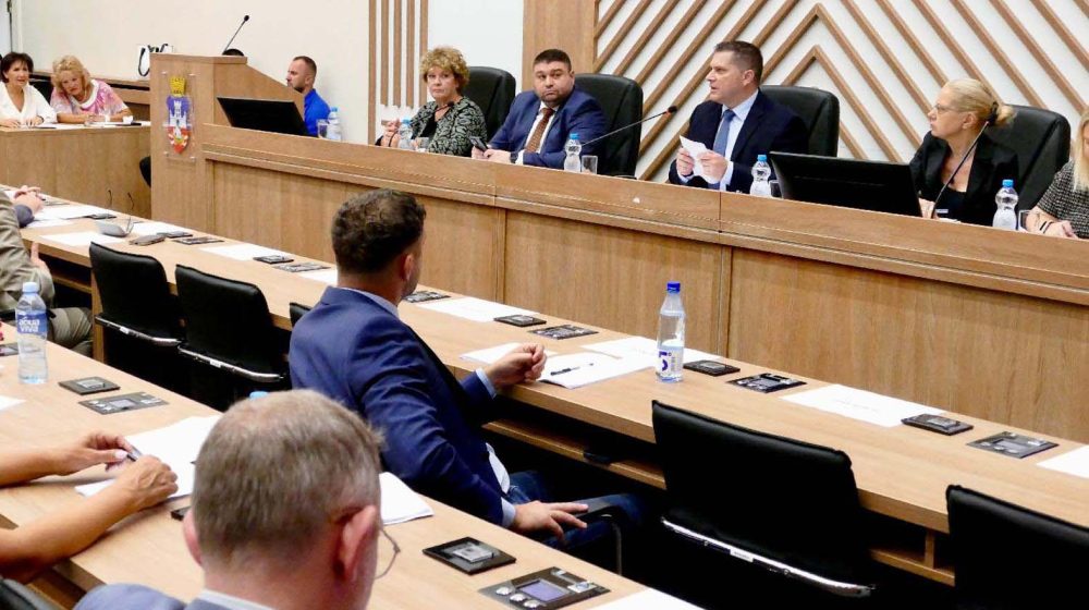 Sutra sednica Skupštine Beograda: Na dnevom redu poslovanje 13 javnih preduzeća 9