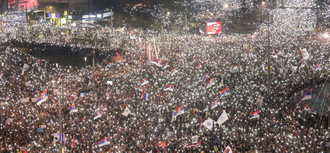Desetine hiljada ljudi na protestu u Beogradu 15. marta 2025.