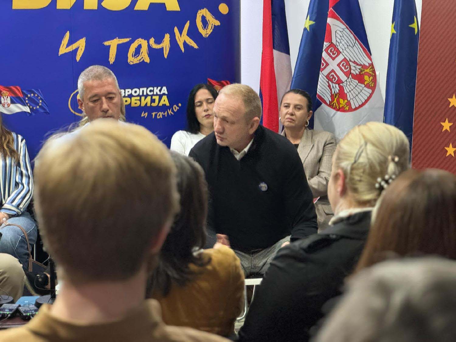 Konvencija liste "Evropska Srbija" u Beogradu: Vreme da se nastavi započeto 5. oktobra 2000. 2 Konvencija liste "Evropska Srbija" u Beogradu: Vreme da se nastavi započeto 5. oktobra 2000. 2
