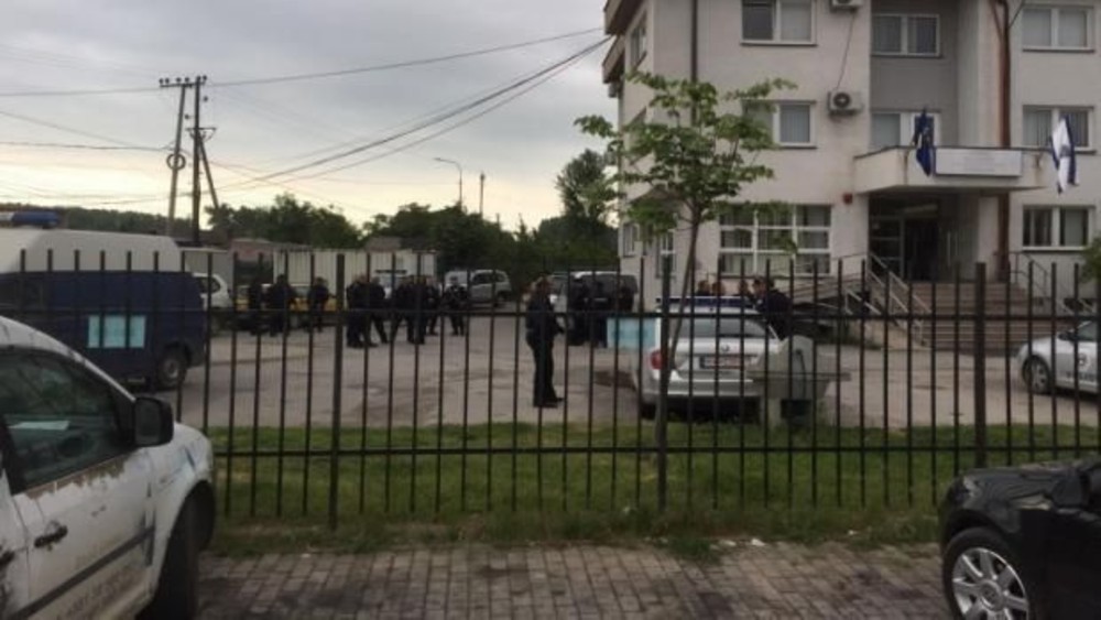 Kosovo: Grupa Srba ostaje u pritvoru 1
