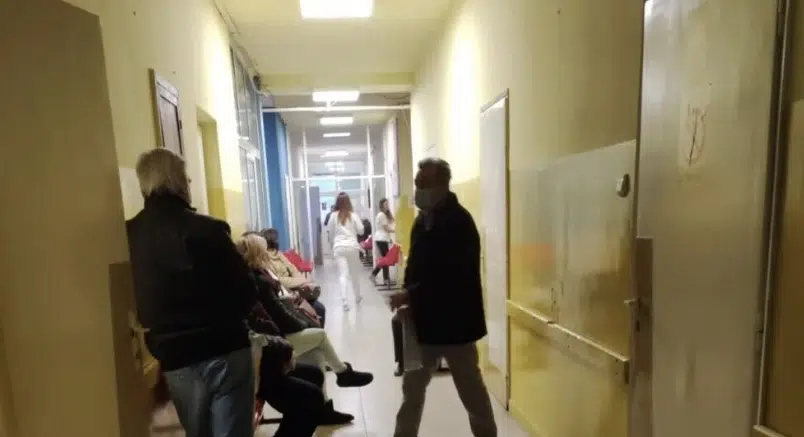 Lekari na različitim izbornim listama: Ima li predizborne kampanje i u zdravstvenim ustanovama? 2 Lekari na različitim izbornim listama: Ima li predizborne kampanje i u zdravstvenim ustanovama? 1