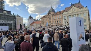 MUP objavio koliko je bilo ljudi na skupu SNS-a u Novom Sadu 2