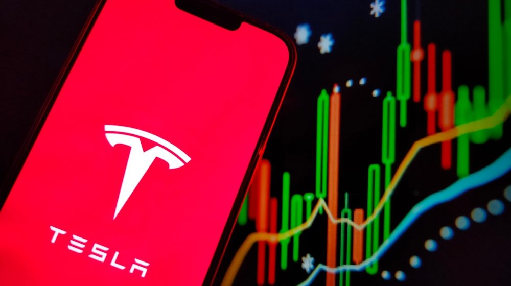 Spremni za Teslin izveštaj? Investitori žure da ulože u njene akcije! 6