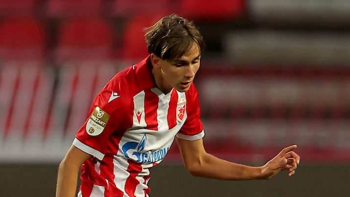 Novi adut crveno-belih ponikao u Teleoptiku: Ko je Andrej Sibinović, momak od 17 leta koji je debitovao za Zvezdu? 1