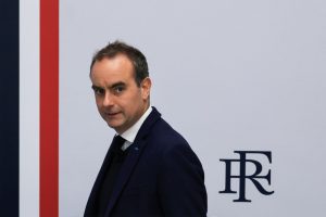 Premijer Francuske: Masovno raspoređivanje policije za naredne demonstracije u subotu 1