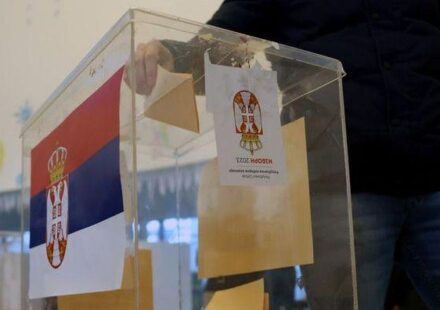 Kutija sa glasačkim listićima