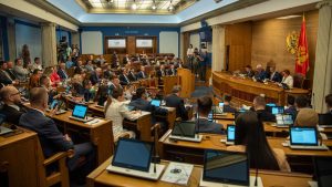 Skupština Crne Gore ukinula imunitet članovima Vlade za koruptivna krivična dela 1