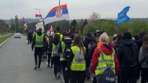 studenti pešačenje