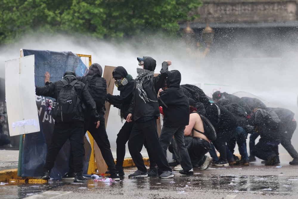 Sukobi na protestima u Argentini zbog finansiranja univerziteta: "Zahtevamo da nam isplate ono što nam duguju" (VIDEO) 2