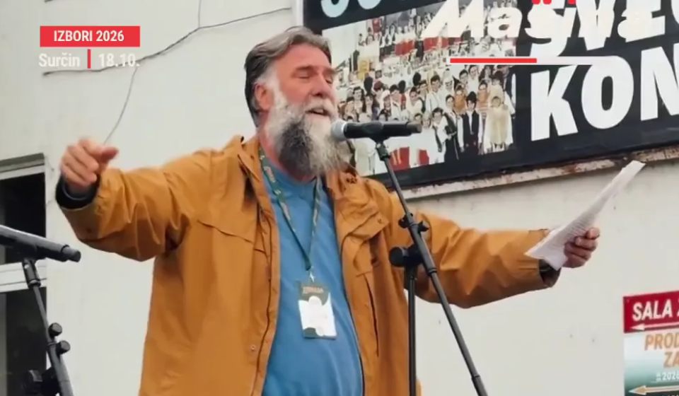 "Tama bledi, zora rudi, Srbija se budi": Ko je profesor Aleksandar Čupić, kandidat sa studentske liste koji je pesmom privukao pažnju javnosti? 1