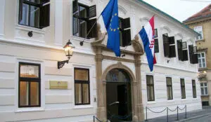 Vlada Hrvatske osudila nacističke i antisemitske uzvike navijača Hajduka u Splitu 1